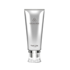 The amino acid cleansing foam has strong cleaning power, is gentle, and does not dry out the skin.